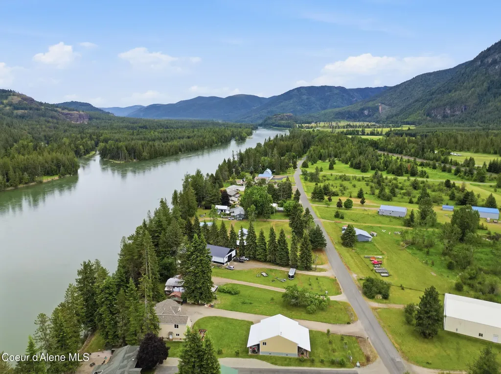 241 N River Lake Drive Clark Fork ID 83811