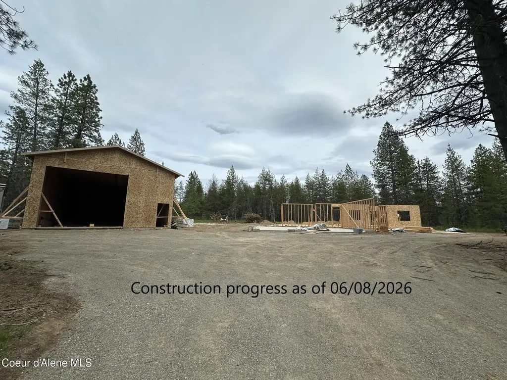 95 Wyatt Lane Spirit Lake ID 83869