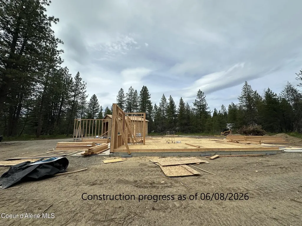 95 Wyatt Lane Spirit Lake ID 83869