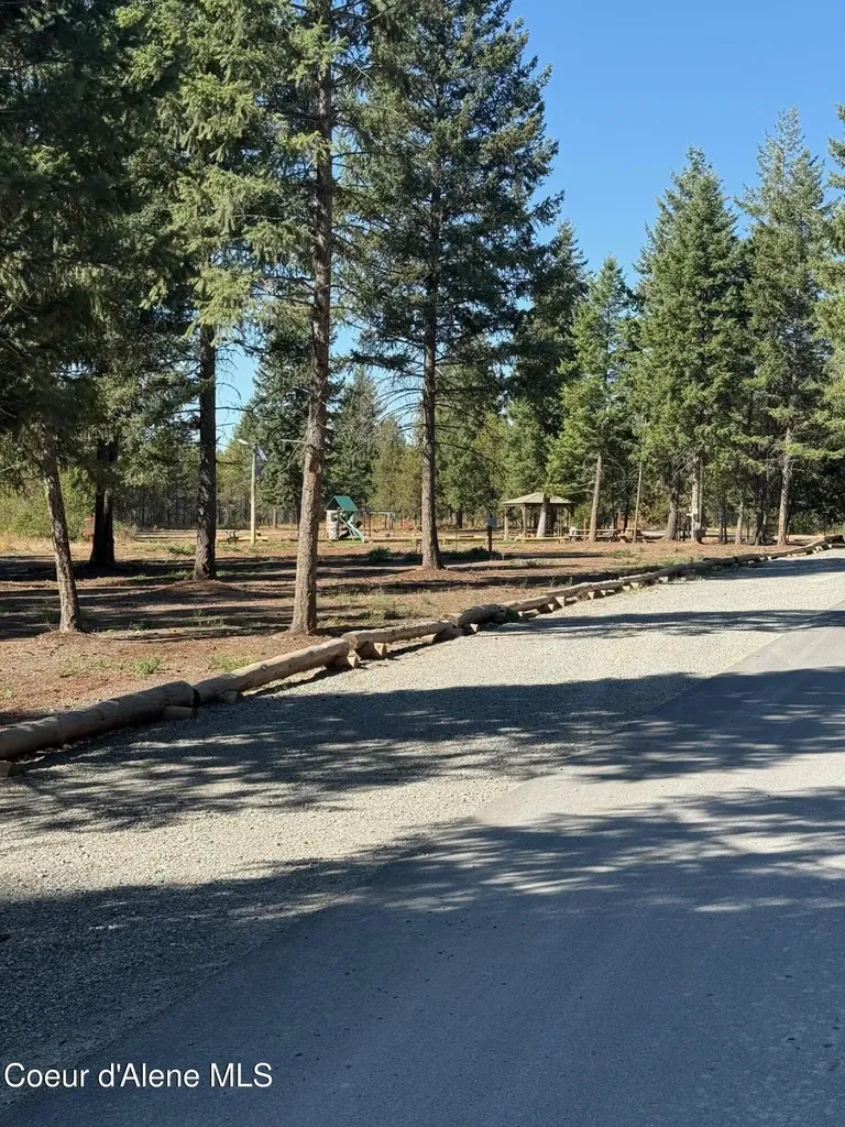 95 Wyatt Lane Spirit Lake ID 83869
