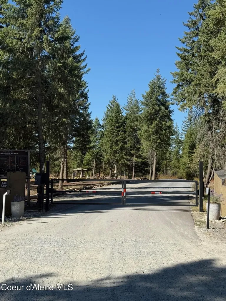 95 Wyatt Lane Spirit Lake ID 83869