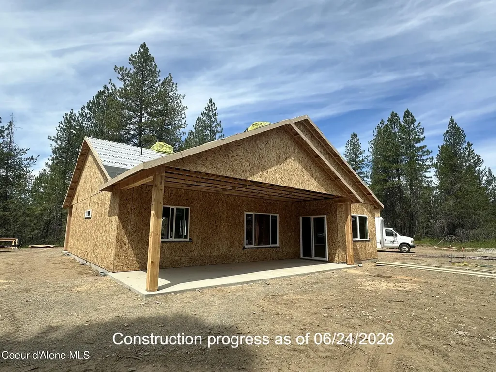 95 Wyatt Lane Spirit Lake ID 83869
