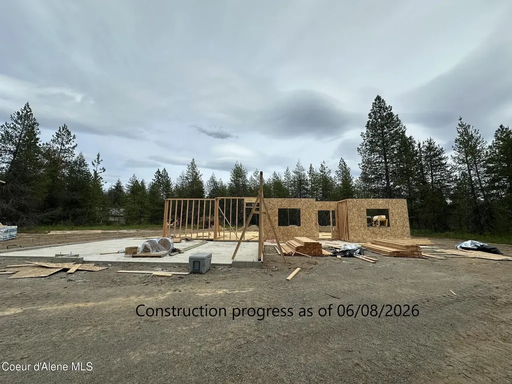 95 Wyatt Lane Spirit Lake ID 83869