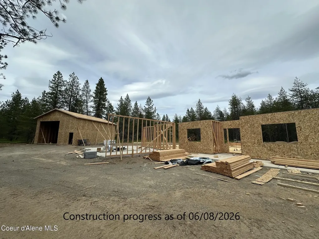 95 Wyatt Lane Spirit Lake ID 83869