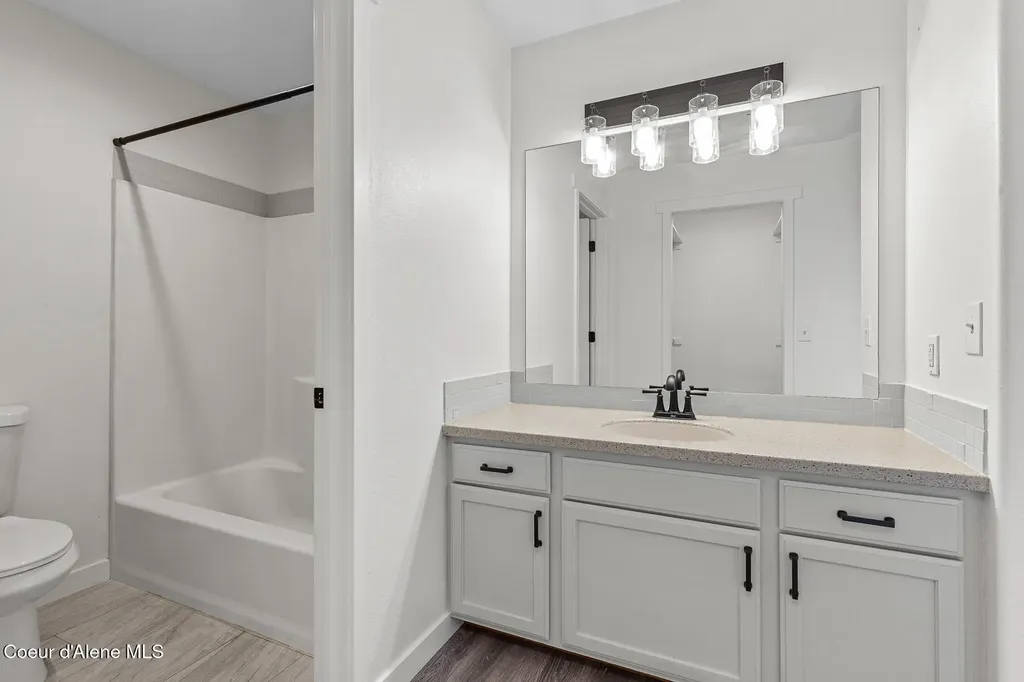 7312 W Macaw Lane Rathdrum ID 83858