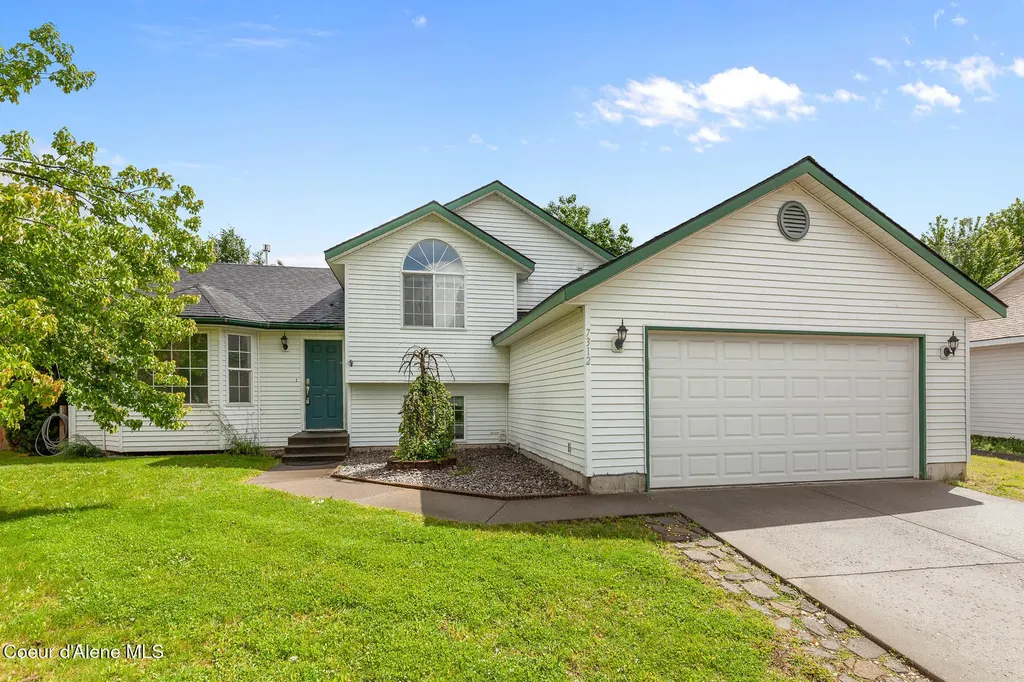 7312 W Macaw Lane Rathdrum ID 83858