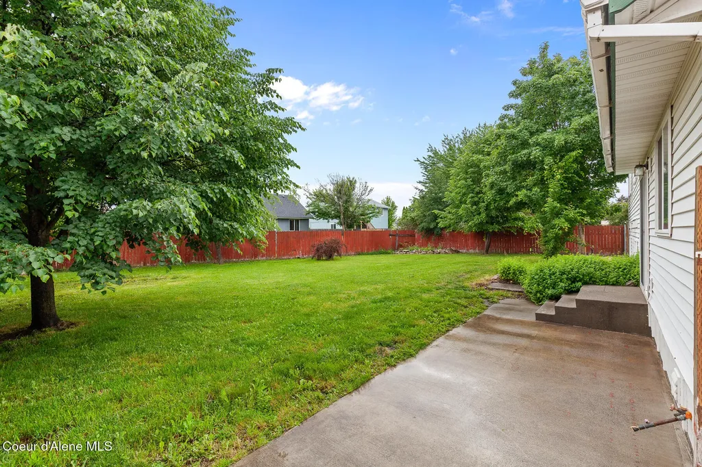 7312 W Macaw Lane Rathdrum ID 83858