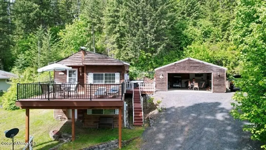 20779 S Cave Bay Road Worley ID 83876