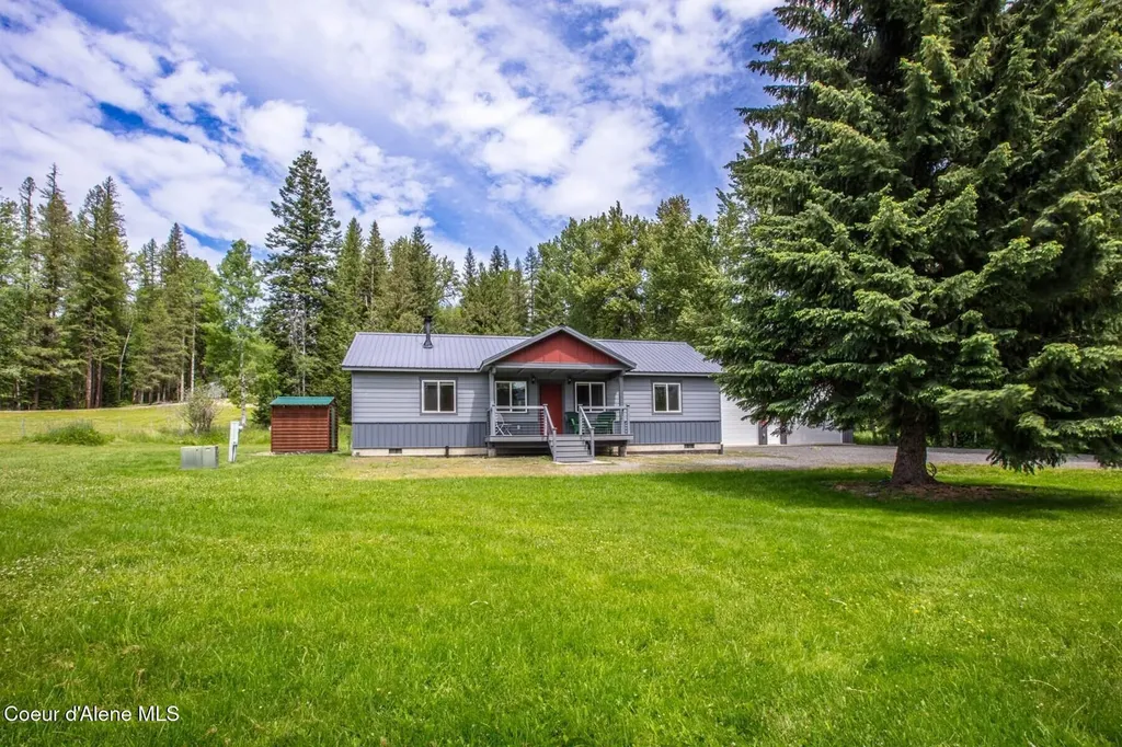 1923 Sagle Road Sagle ID 83860