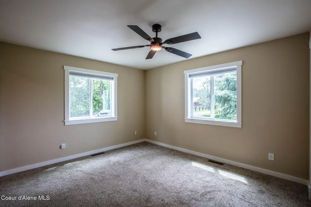 1923 Sagle Road Sagle ID 83860