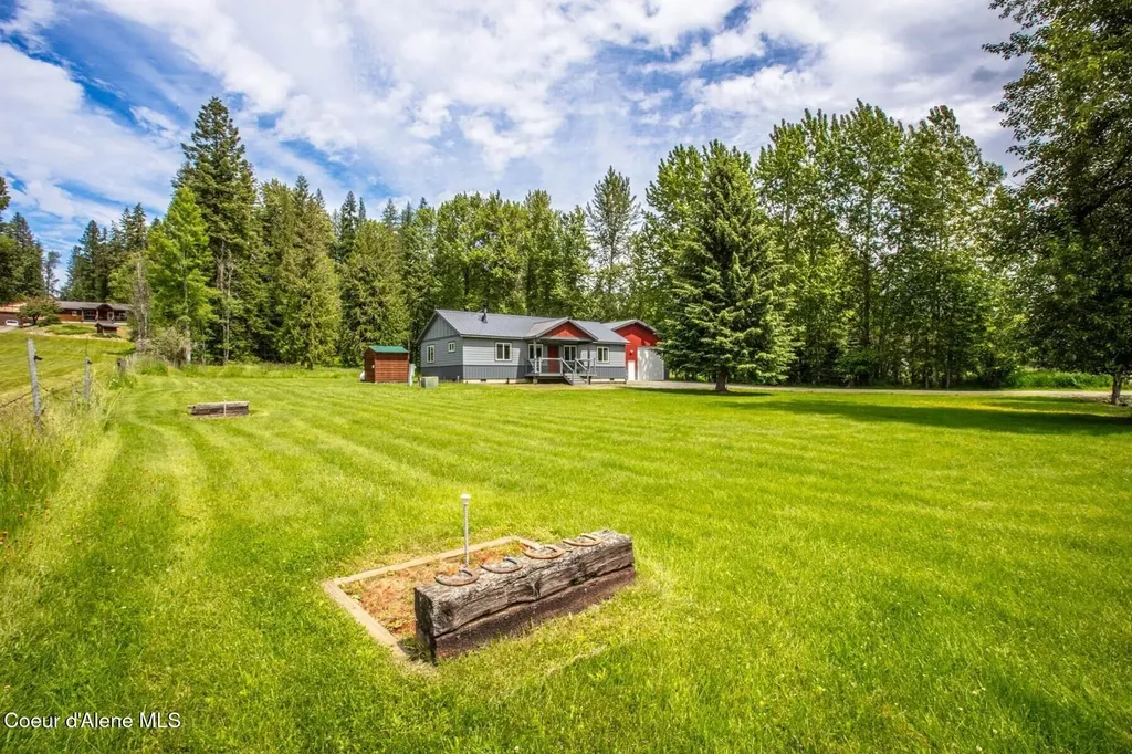 1923 Sagle Road Sagle ID 83860