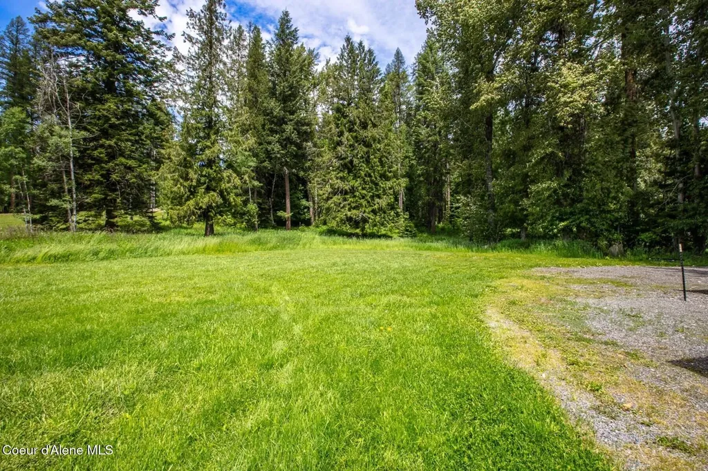 1923 Sagle Road Sagle ID 83860