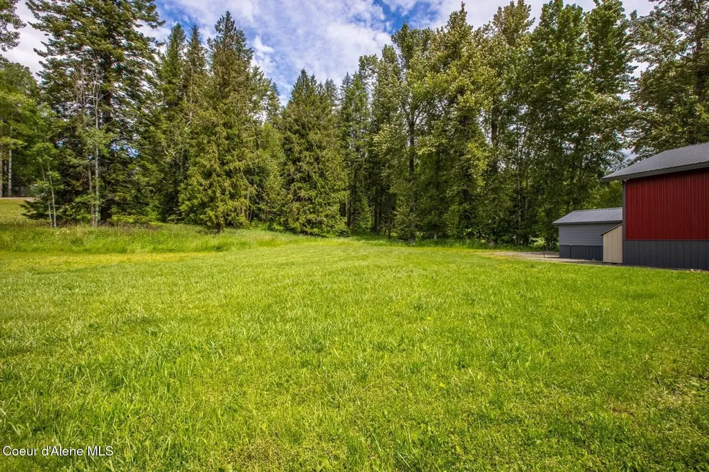 1923 Sagle Road Sagle ID 83860