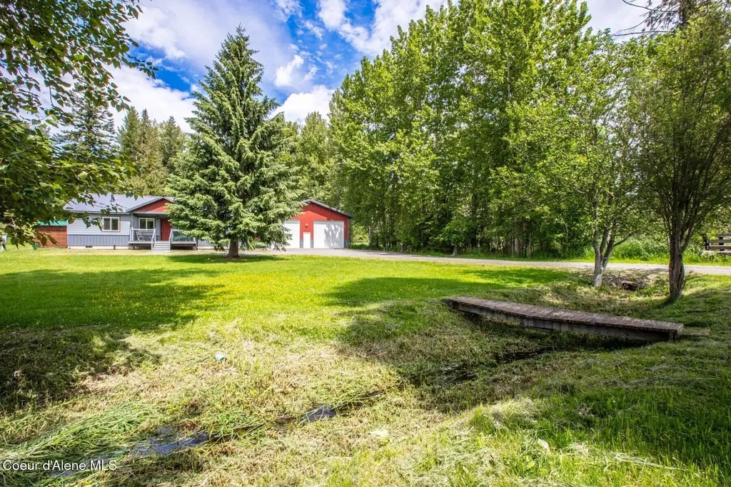 1923 Sagle Road Sagle ID 83860