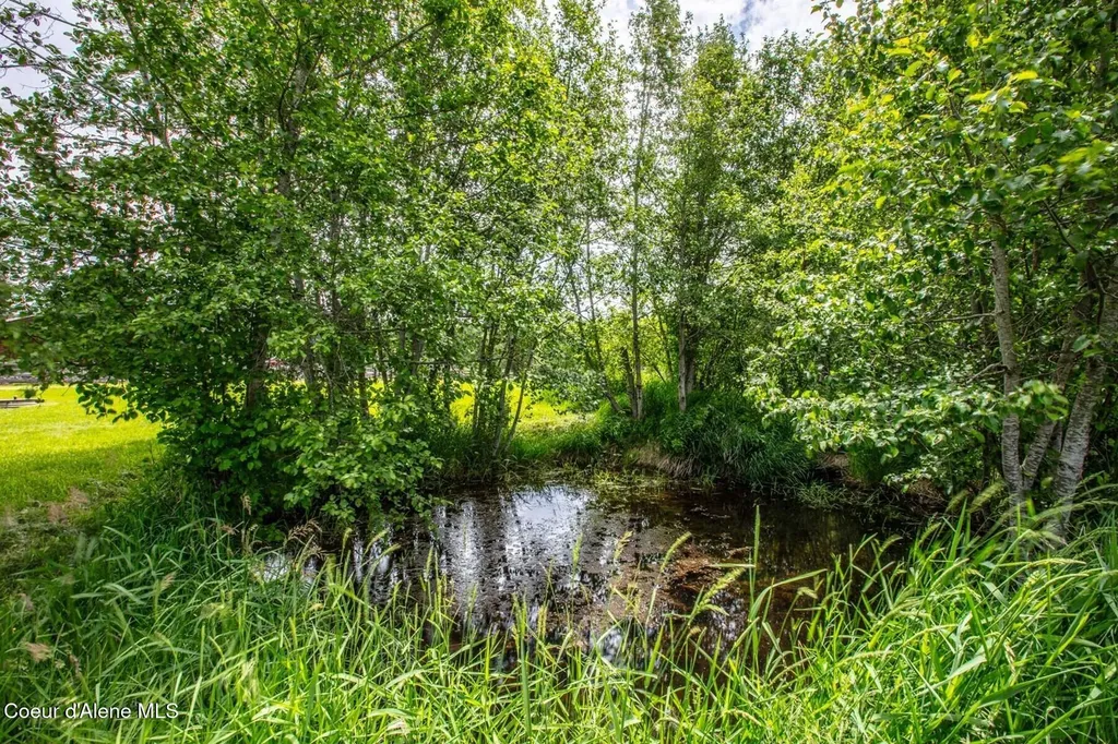 1923 Sagle Road Sagle ID 83860