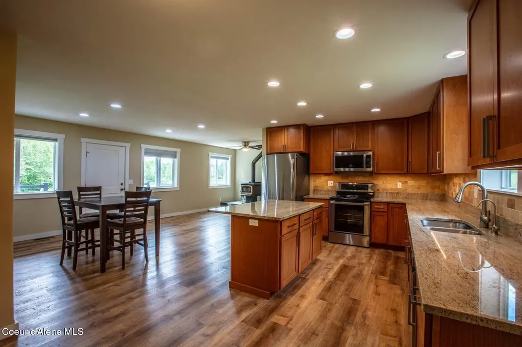 1923 Sagle Road Sagle ID 83860