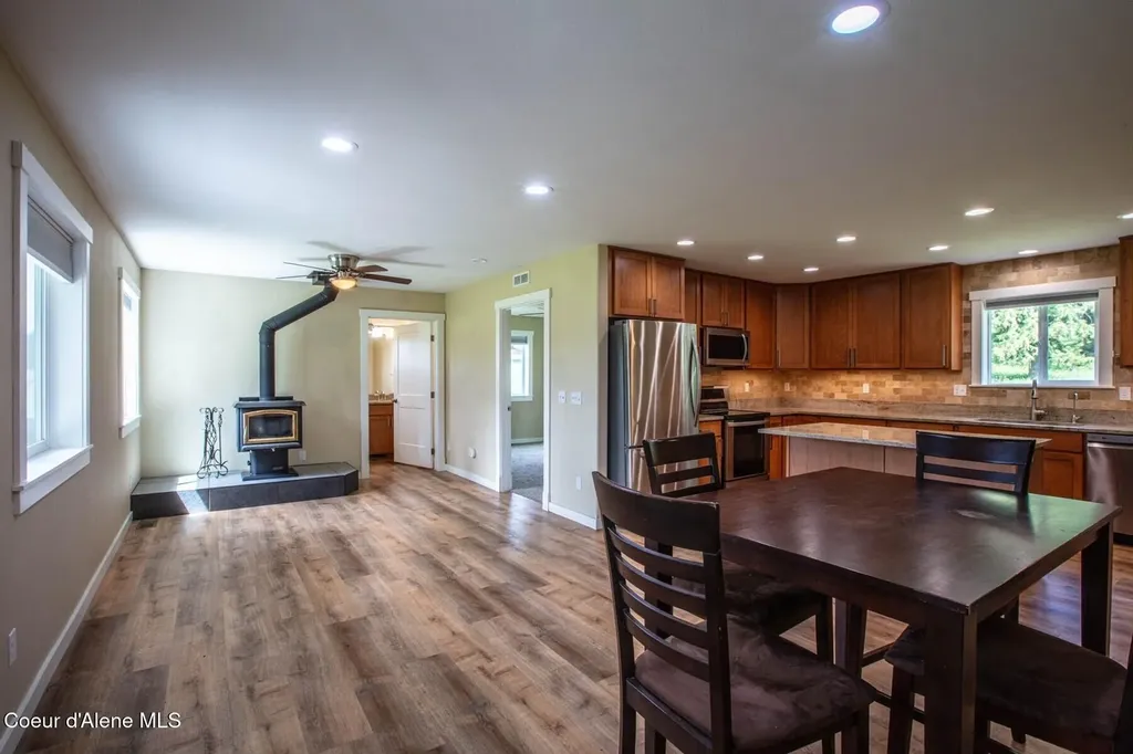 1923 Sagle Road Sagle ID 83860