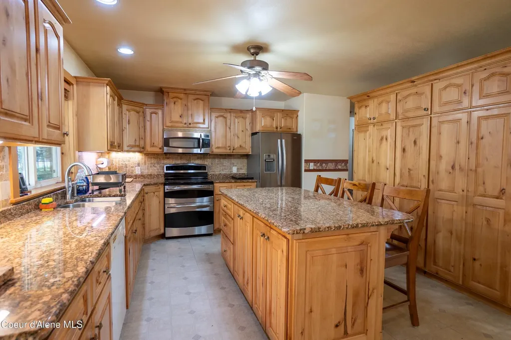 14 Whispering Lane Moyie Springs ID 83845