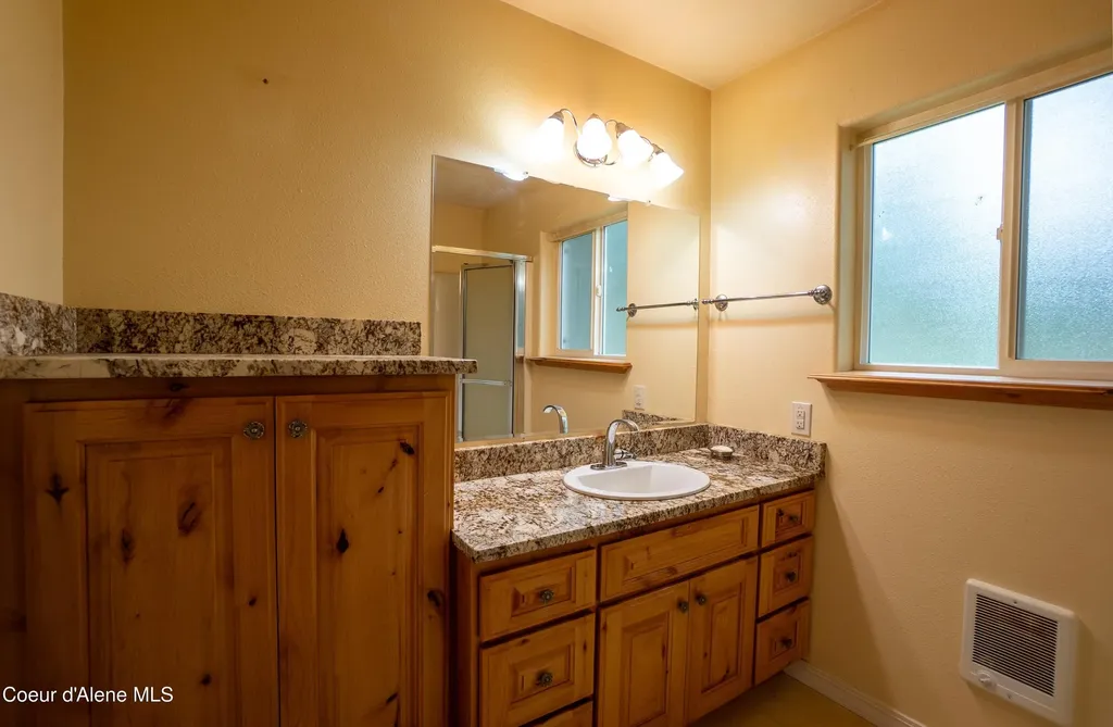 14 Whispering Lane Moyie Springs ID 83845