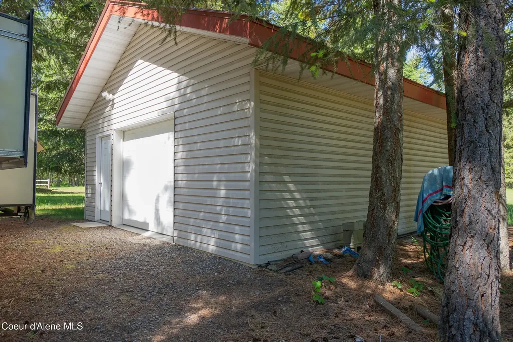 14 Whispering Lane Moyie Springs ID 83845