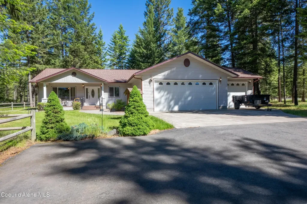 14 Whispering Lane Moyie Springs ID 83845