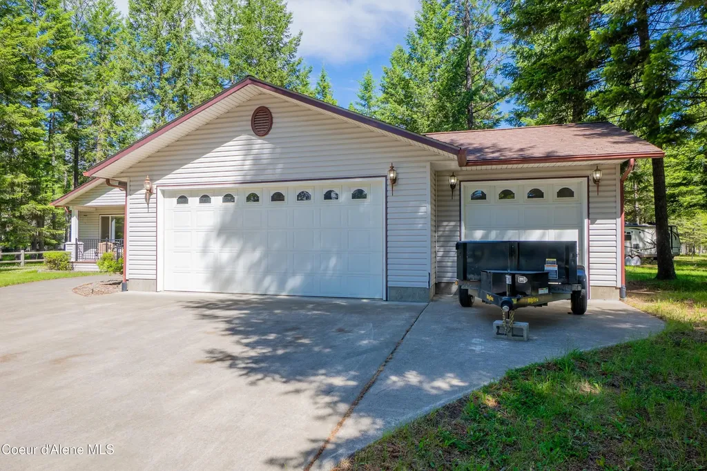 14 Whispering Lane Moyie Springs ID 83845