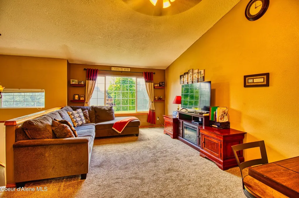 3100 N Treaty Rock Boulevard Post Falls ID 83854