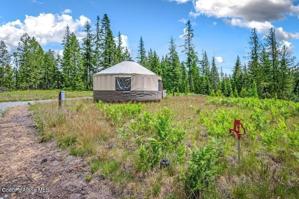 317 Treetop Bluff Lane Bonners Ferry ID 83805