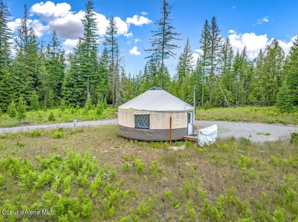 317 Treetop Bluff Lane Bonners Ferry ID 83805