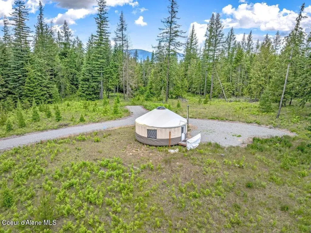 317 Treetop Bluff Lane Bonners Ferry ID 83805