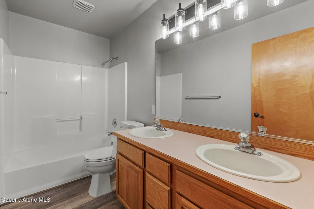 880 E Chilco Road Rathdrum ID 83858