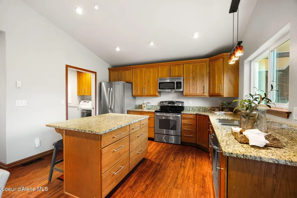 57 Laclede Shores Drive Laclede ID 83841