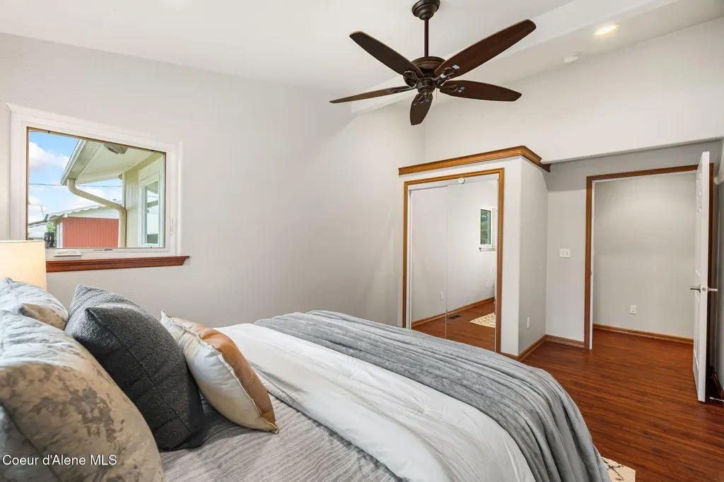 57 Laclede Shores Drive Laclede ID 83841