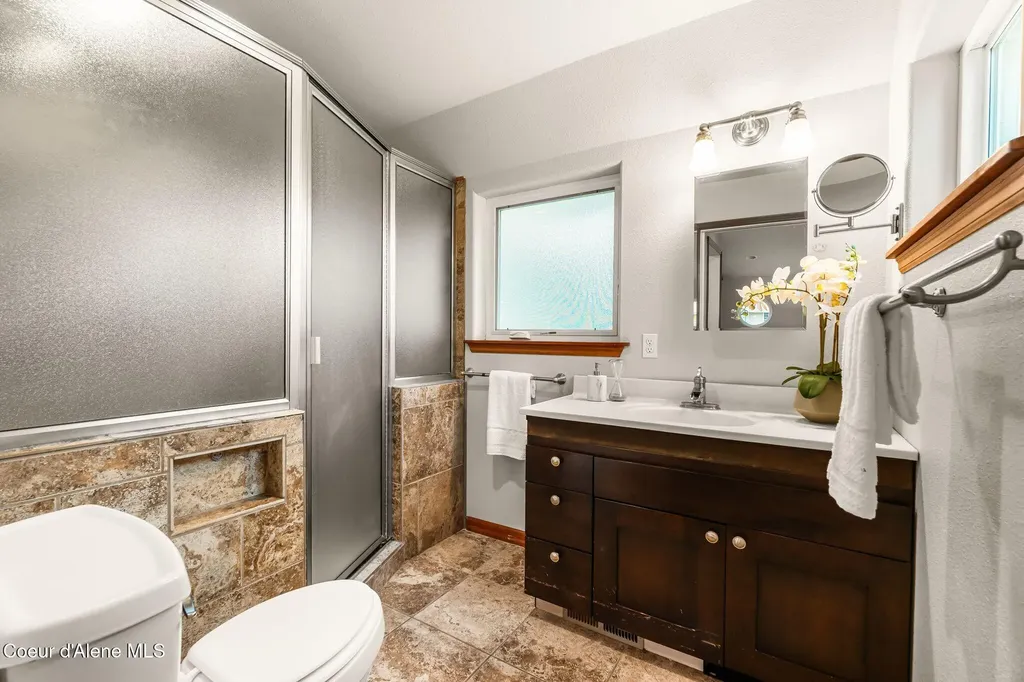 57 Laclede Shores Drive Laclede ID 83841