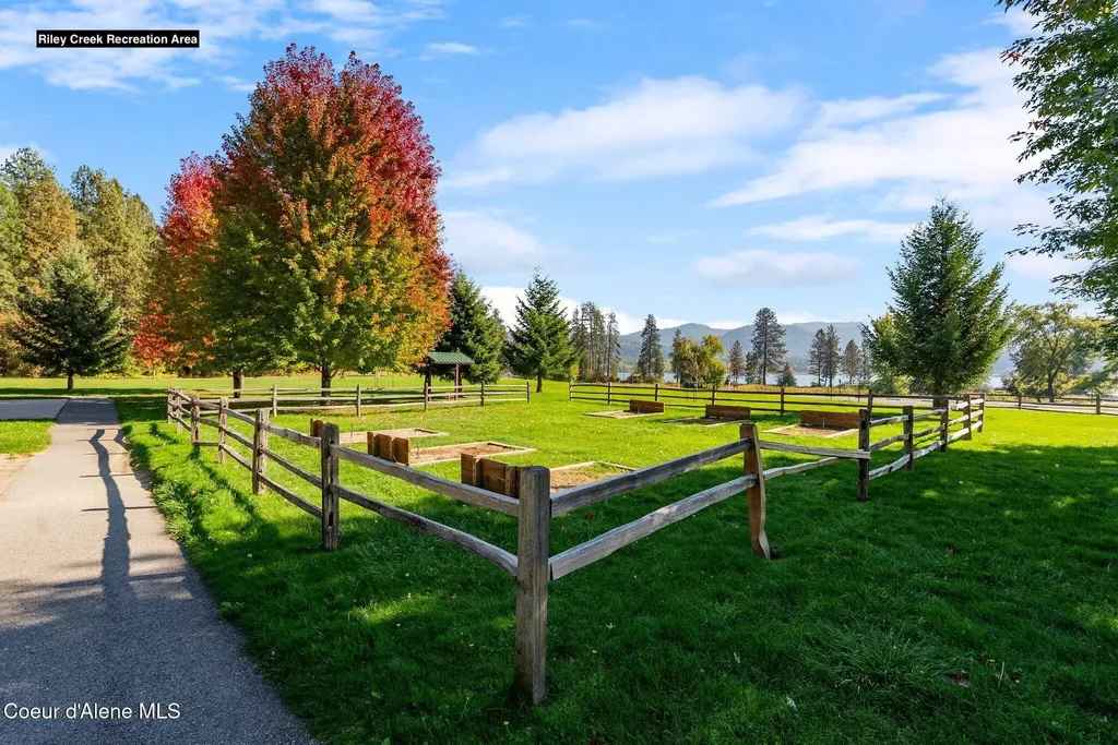 57 Laclede Shores Drive Laclede ID 83841
