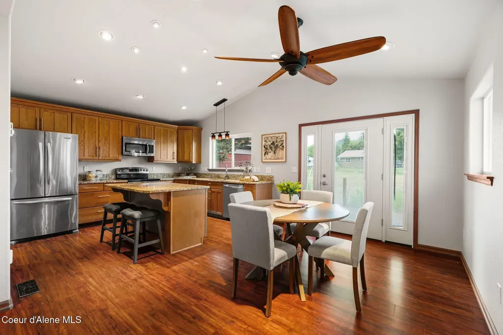 57 Laclede Shores Drive Laclede ID 83841