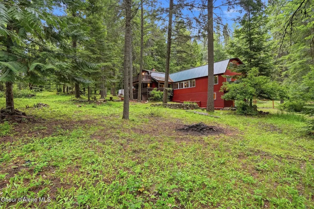 256 Poverty Lane Spirit Lake ID 83869