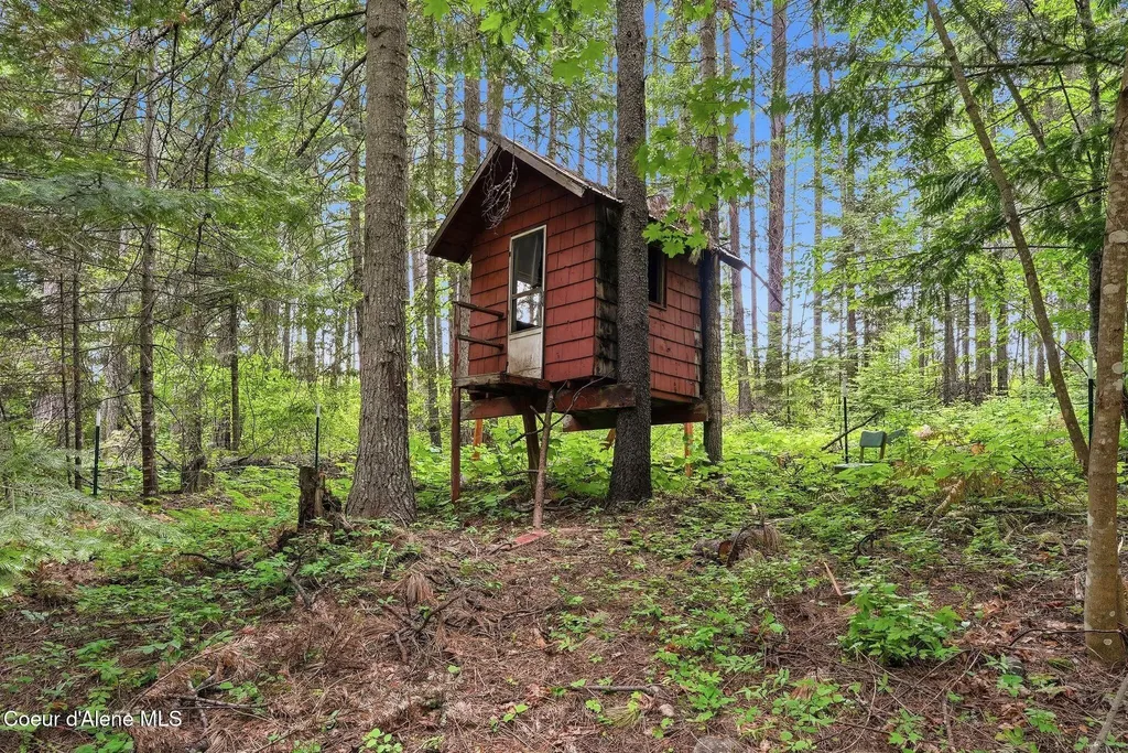 256 Poverty Lane Spirit Lake ID 83869
