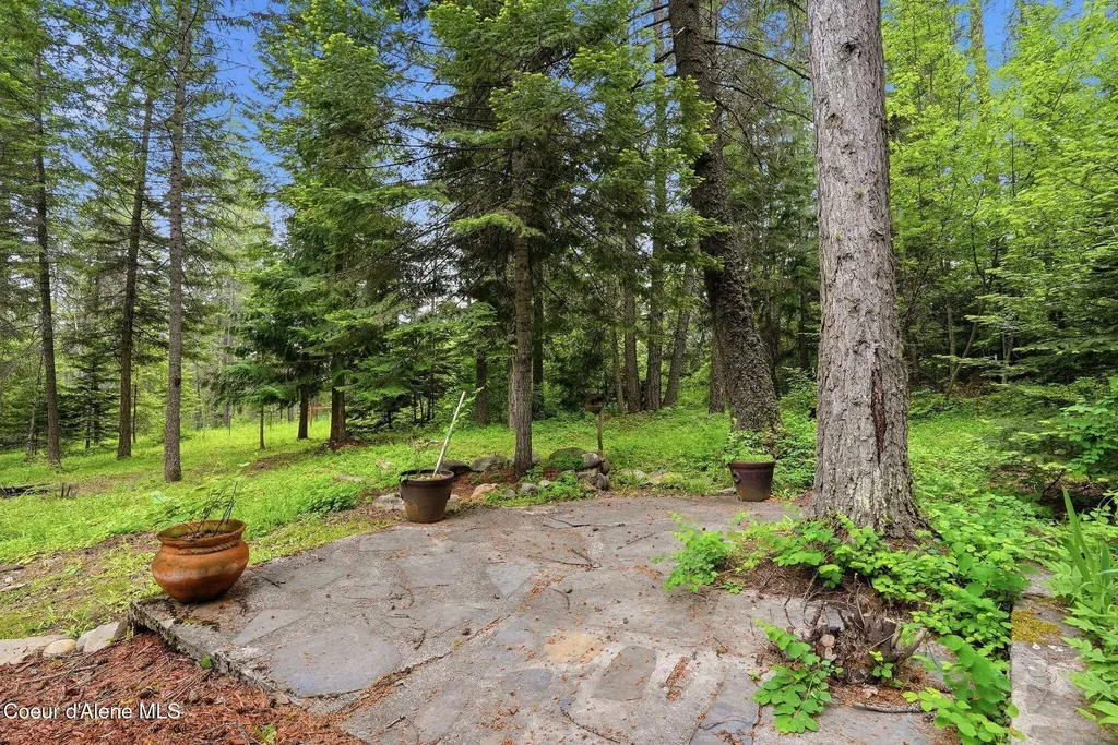 256 Poverty Lane Spirit Lake ID 83869