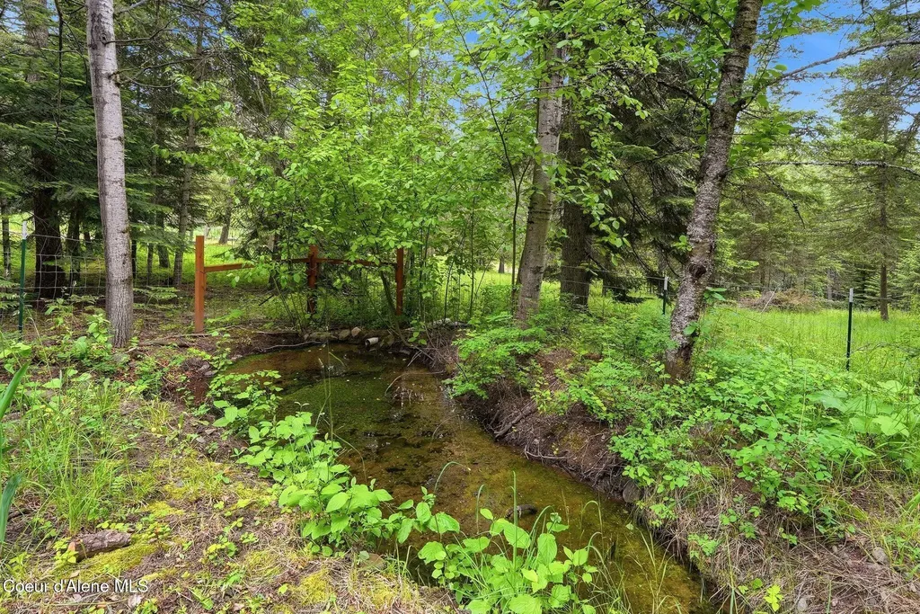 256 Poverty Lane Spirit Lake ID 83869