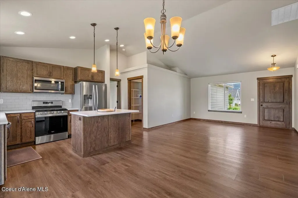 8544 W Seed Avenue Rathdrum ID 83858