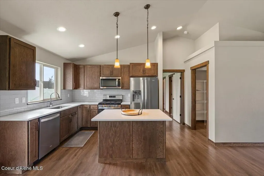 8544 W Seed Avenue Rathdrum ID 83858