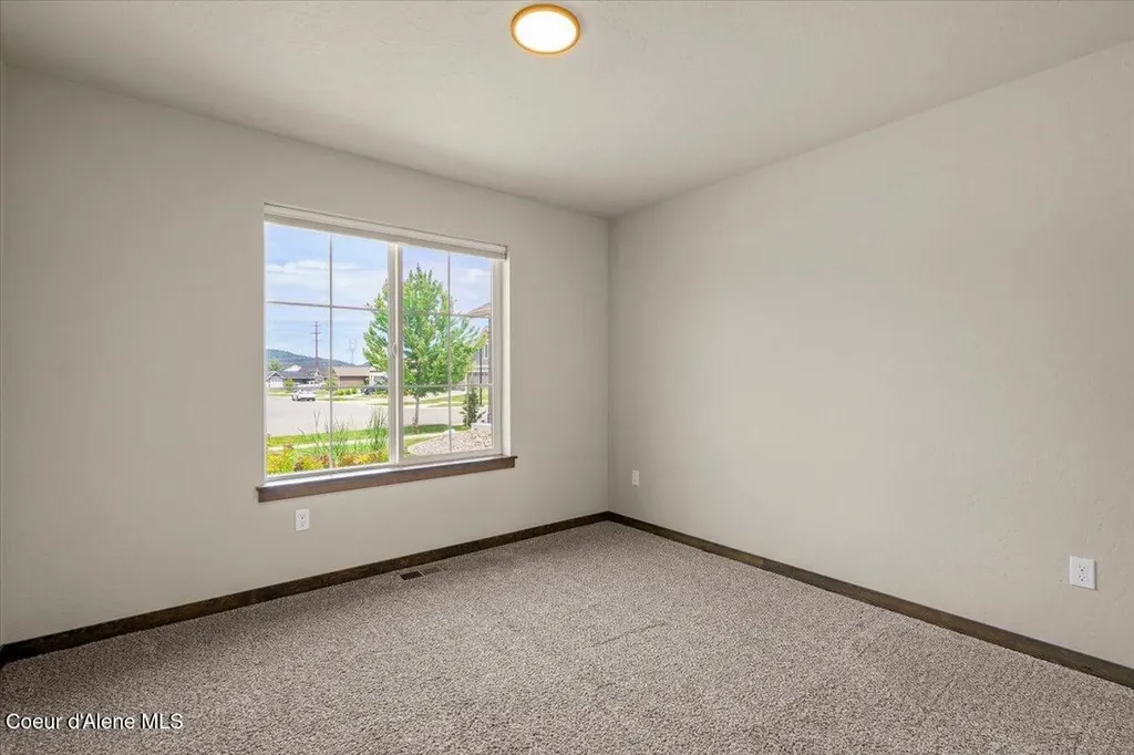 8544 W Seed Avenue Rathdrum ID 83858