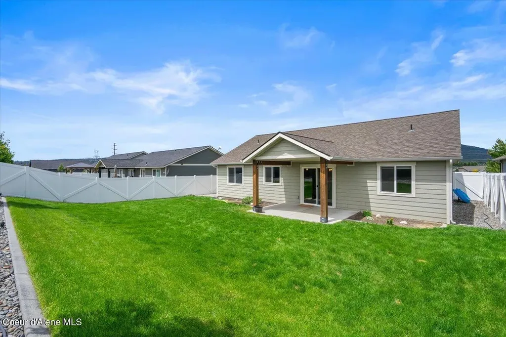 8544 W Seed Avenue Rathdrum ID 83858