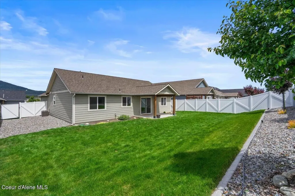 8544 W Seed Avenue Rathdrum ID 83858