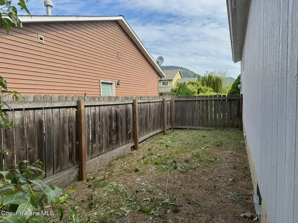 1601 Sequoia Street Sandpoint ID 83864