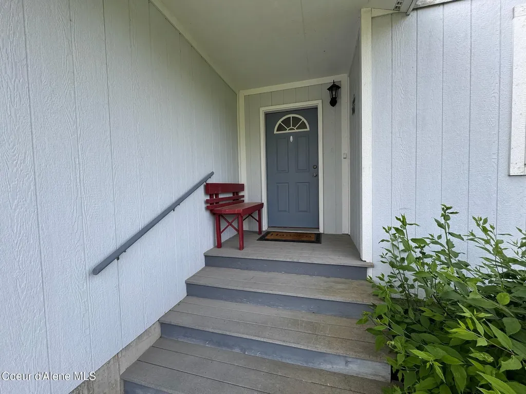 1601 Sequoia Street Sandpoint ID 83864