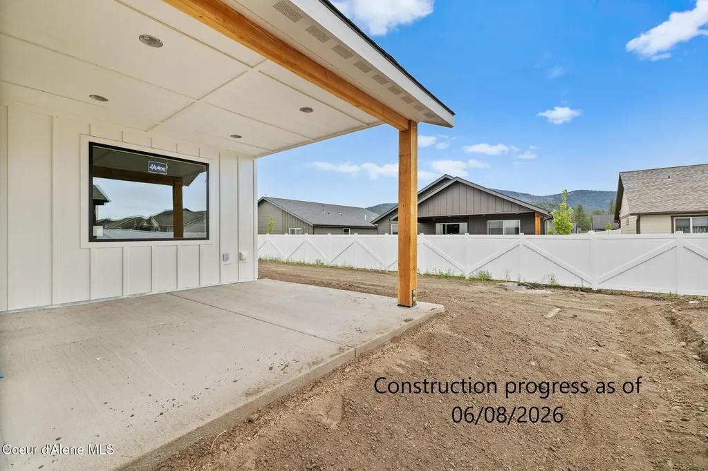 9105 W Swather Avenue Rathdrum ID 83858