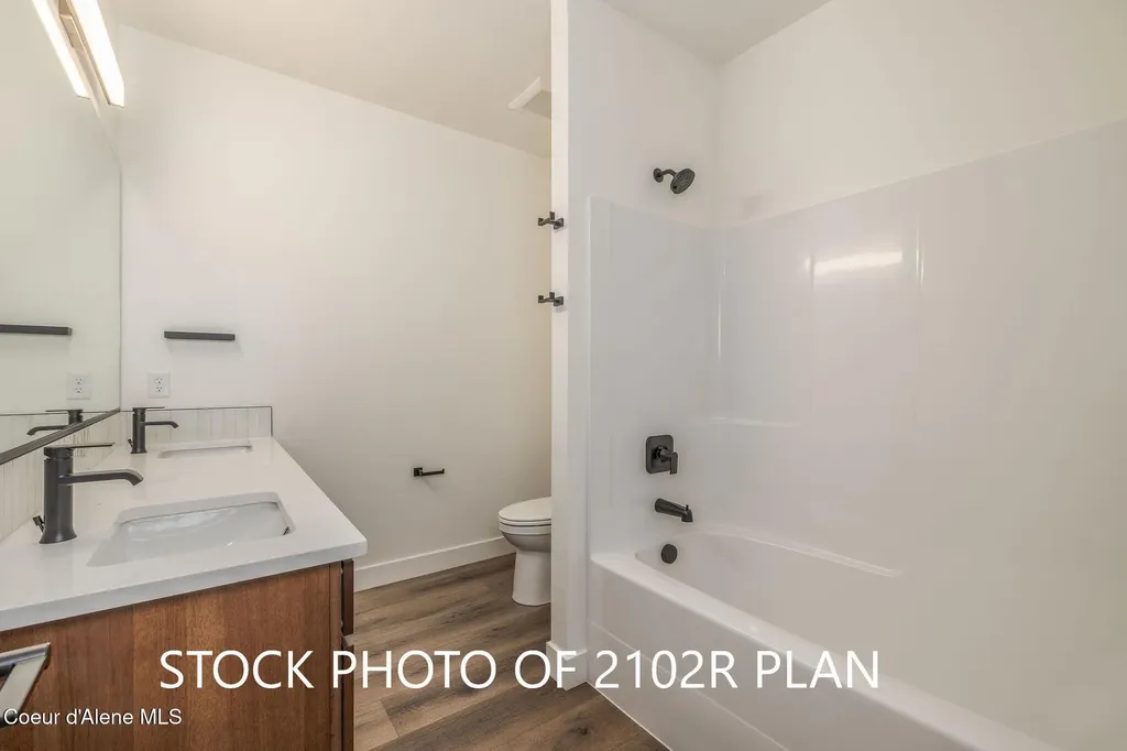 9105 W Swather Avenue Rathdrum ID 83858