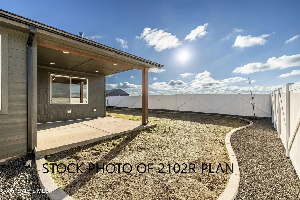 9105 W Swather Avenue Rathdrum ID 83858